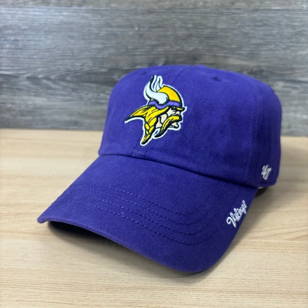 Minnesota‎ Vikings Hat Cap Strap Back Womens Purple NFL Football '47 Adjustable